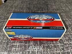 1994 Jeff Gordon #24 DuPont 1st Indy Brickyard Raced Win Version 124 NASCAR