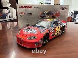 2005 Jeff Gordon #24 DuPont Daytona Raced Win Version 124 NASCAR Action MIB