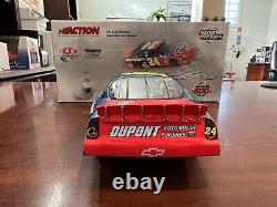 2005 Jeff Gordon #24 DuPont Daytona Raced Win Version 124 NASCAR Action MIB