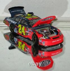 2006 JEFF GORDON #24 DUPONT AUTOGRAPHED CAR WithHOLOGRAM COA HMS TEAM STORE RARE