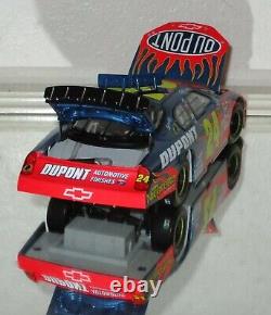 2006 JEFF GORDON #24 DUPONT AUTOGRAPHED CAR WithHOLOGRAM COA HMS TEAM STORE RARE