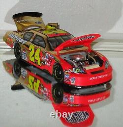 2006 JEFF GORDON #24 DUPONT AUTOGRAPHED GOLD Car#252/288 RACE FANS ONLY AWESOME