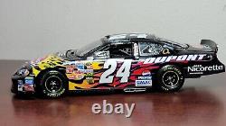 2006 Jeff Gordon #24 DuPont Foose Custom AUTOGRAPHED 124 ELITE Action NASCAR