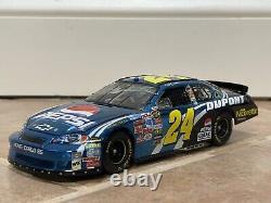 2006 Jeff Gordon DuPont Pepsi COLOR CHROME SIGNED AUTO COA HOLOGRAM NASCAR 1/24