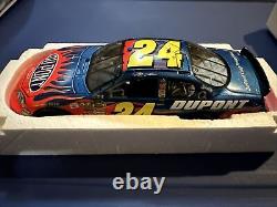 2006 RCCA 1/24 Jeff Gordon DuPont Chicagoland 75th Raced Win 109/2425 With Coin