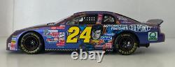 Action NASCAR Jeff Gordon #24 Dupont Superman Racing Variant 1999 Chevrolet 124