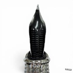 Dupont James Bond 007 Limited Edition Fountain Pen 18K F Nib Silver