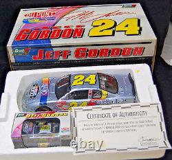 Jeff Gordon 2000 DuPont Automotive Finishes Chevrolet Monte Carlo Bank Set S6630