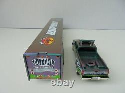 Jeff Gordon #24 DuPont/Looney Tunes 2001 Action Dually with Trailer 1/64 Diecast