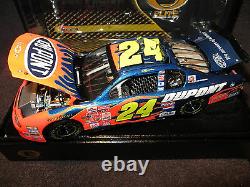 Jeff Gordon #24 Dupont 2002 1/24 Chevy Monte Carlo Action RCCA Elite #1635/3204