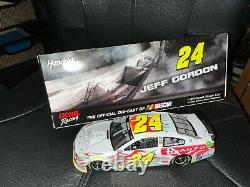 Jeff Gordon Store Exclusive #24 Axalta Hendrick Motorsport 1 of 73 made