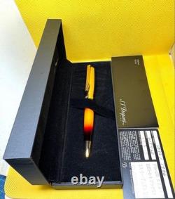 Limited edition 1946 pieces. Fender collaboration model. Dupont ballpoint pen