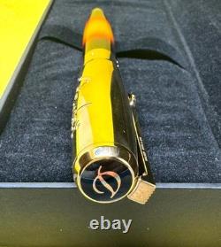 Limited edition 1946 pieces. Fender collaboration model. Dupont ballpoint pen