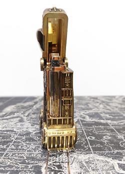 S. T. Dupont 16065 Metropolis Prestige Solid Yellow Bronze and Red Logo Lighter