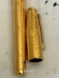 S. T Dupont Afrika/Africa Limited Edition 1000 Fountain Pen, 18K M Nib-Mint