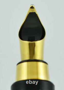 S. T. Dupont Chairman Amber Montparnasse Fountain Pen Limited Edition 18k