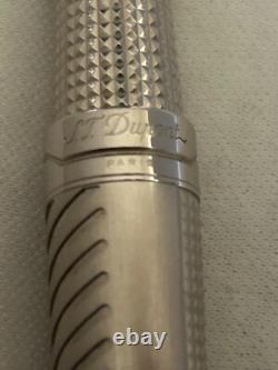 S. T Dupont James Bond 007 Limited Edition 3007 Fountain Pen, 18K M Nib-Mint