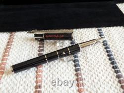 S. T. Dupont Limited Edition 1962 Neo-Classique Rolling Stones 18K Fountain Pen