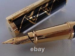 S. T. Dupont Limited Edition Neo Classique American Art Deco Large Fountain Pen