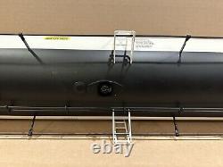 USA TRAINS DUPONT 55' EXTRUDED ALUMINUM MODERN TANK CAR G-SCALE Needs Help