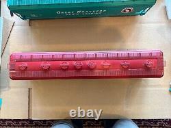 USA Trains Dupont Four Bay Covered Hopper G Scale C7/ex R14120