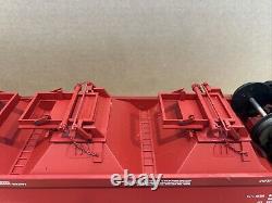 USA Trains Dupont Four Bay Covered Hopper G Scale C7/ex R14120