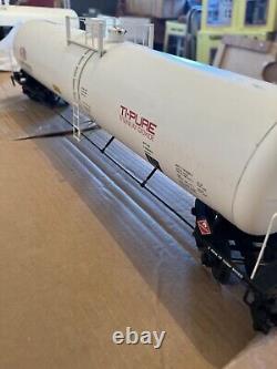 USA Trains R15173 Dupont Dupx Extruded Aluminum Modern Tank Car G Scale C7/ex