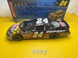 X RARE Action Jeff Gordon Dupont 2006 Monte Carlo 118 New 1/1008 SPECIAL PAINT