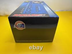X RARE Action Jeff Gordon Dupont 2006 Monte Carlo 118 New 1/1008 SPECIAL PAINT
