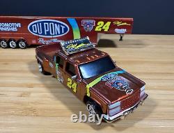 1998 JEFF GORDON DUPONT CHROMALUSION 164 ÉCHELLE DUALLY AVEC REMORQUE ÉDITION LIMITÉE