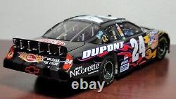 2006 Jeff Gordon #24 Dupont Foose Custom Autographed 124 Elite Action Nascar