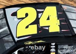 2010 #24 Jeff Gordon DuPont/Musée de la Police Impala 124 Diecast Action Platinum