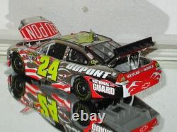 2010 Rcca Jeff Gordon #24 Dupont Rendant hommage à nos soldats Platinum Elite Voiture #29/48