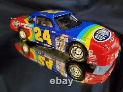 #24 Jeff Gordon Dupont 1ère voiture de Coupe 1992 Chevy Lumina VIN 104 sur 1219 produites