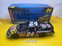 Action rare X Jeff Gordon Dupont 2006 Monte Carlo 1:18 neuf 1/1008 peinture spéciale