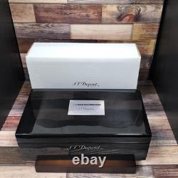 Ensemble presse-papiers et stylo plume S. T. Dupont F1, plume F en or 14 carats, édition limitée Grand Prix