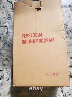 Jeff Gordon #24 DuPont Daytona Pepsi Distributeur automatique 2003 Monte Carlo Boîte de 12