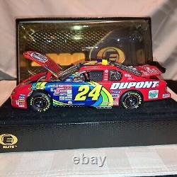 Jeff Gordon 24 Dupont Charlotte Mai 200 RCCA Édition Limitée Signée Nascar 124