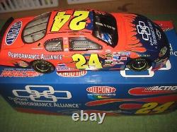 Jeff Gordon signé avec autocollant hologramme 2005 1/24 Performance Alliance