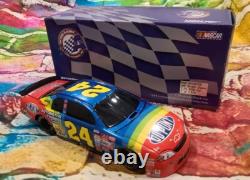 Lot de 8 nouvelles voitures de course NasCar 1999 Édition Limitée Jeff Gordon Dupont Chevy à l'échelle 1/24