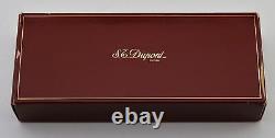 Nouveau Président de S. T. Dupont : Stylo-plume édition limitée Grenat Montparnasse en or 18 carats
