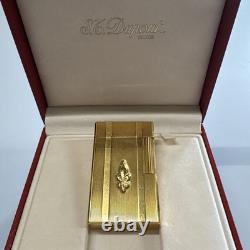 S. T. Dupont Briquet de poche L1 à gaz, édition limitée 1000 pièces 0150/1000 S. T. Dupont Briquet de poche L1 à gaz, édition limitée 1000 pièces 0150/1000