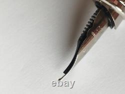 S. T. Dupont Ligne Française Édition Limitée Stylo Plume Large 18k M 480425M