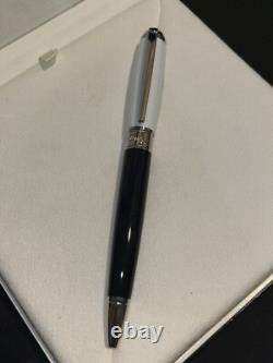 Stylo à bille S. T. Dupont Picasso Colombe en édition limitée noir et blanc