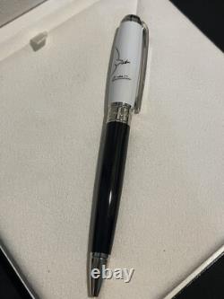 Stylo à bille S. T. Dupont Picasso Colombe en édition limitée noir et blanc