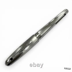 Stylo-plume Dupont James Bond 007 en édition limitée, plume fine (F) en or 18 carats, argenté