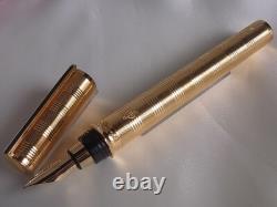 Stylo plume S. T. Dupont Montparnasse édition limitée Mozart Requiem or