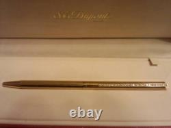 Stylo-plume à clip D25 en couleur or classique St. Dupont Édition limitée 1973