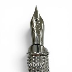 Très bon stylo-plume Dupont James Bond 007 édition limitée argent 18K homme